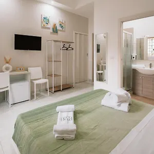 https://bb-del-bosco.taorminaitalyhotels.com