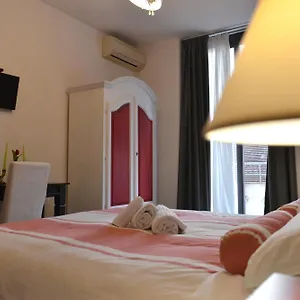https://residenza-del-turista.catania-hotels.net